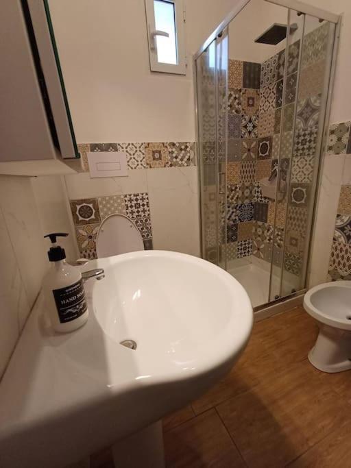 D'oltremare Home- In Zona Strategica Appartement Napels