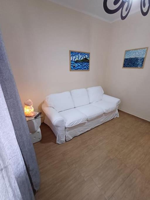Apartment D'oltremare Home- In Zona Strategica Naples